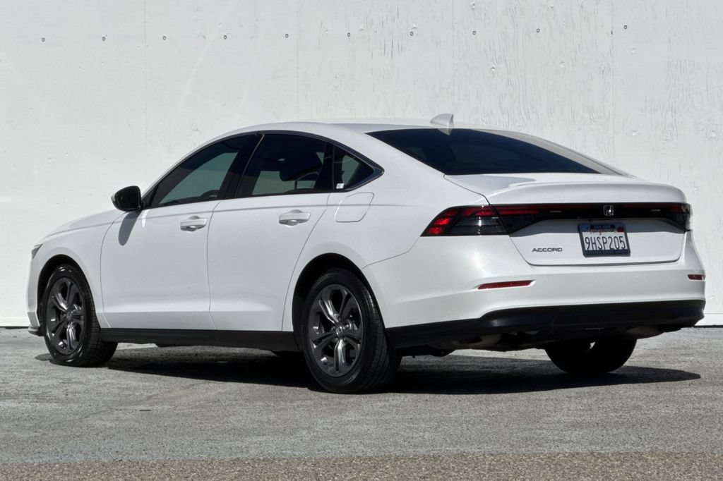 Used 2023 Honda Accord EX image 5