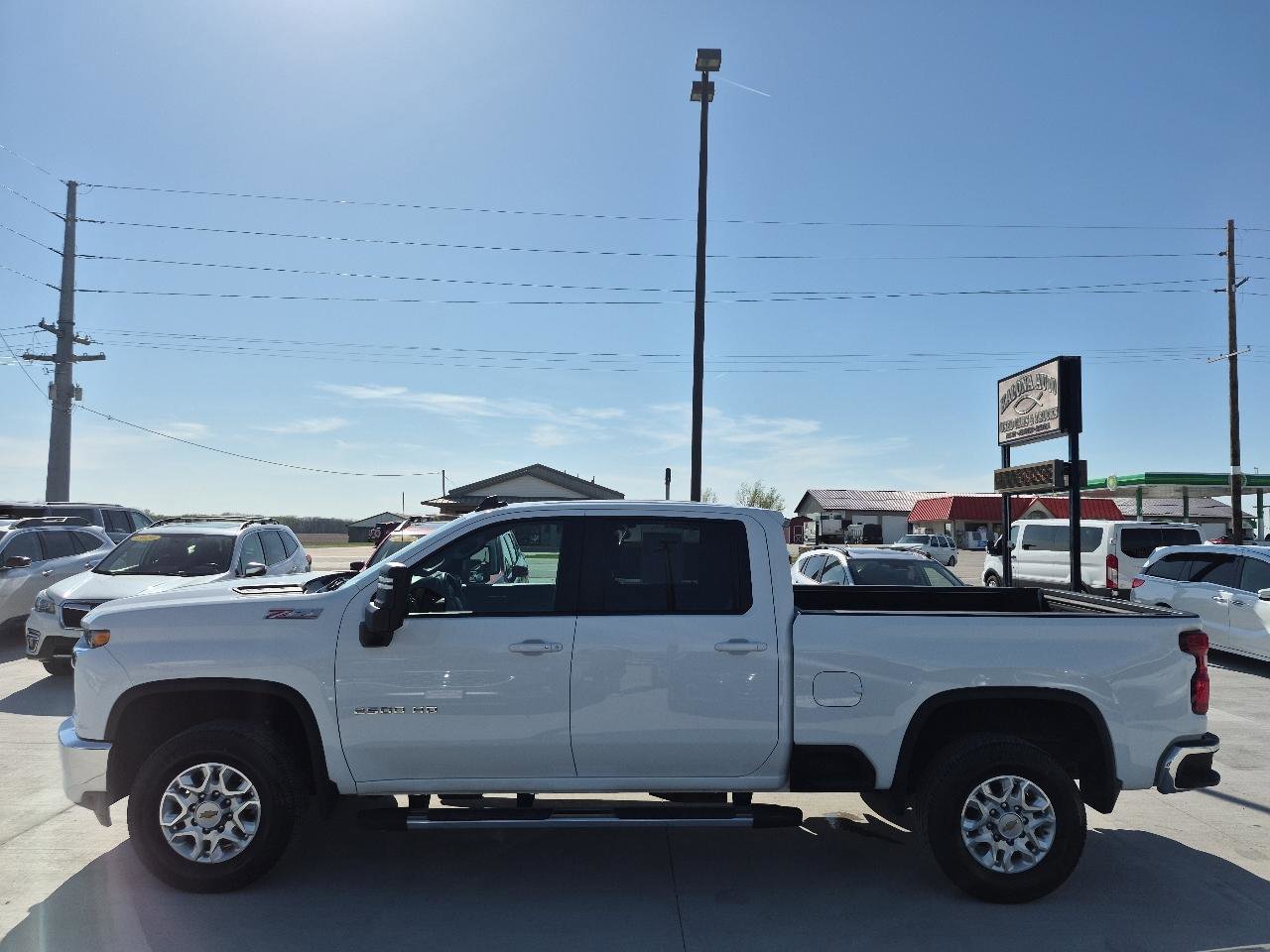 Used 2023 Chevrolet Silverado 2500 LT w/ Convenience Package AWD/4WD image 9