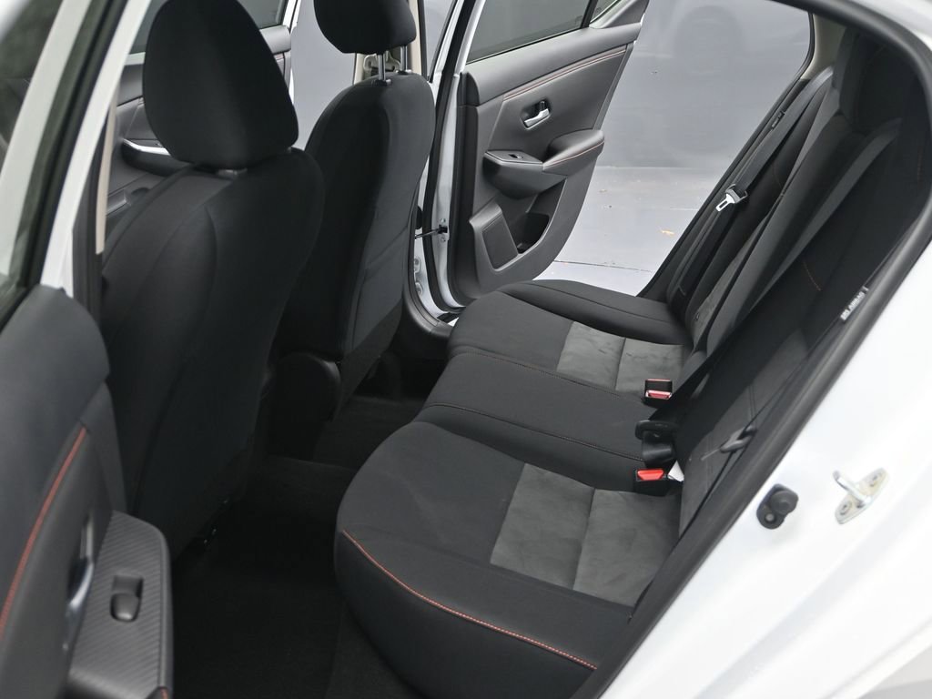 Used 2025 Nissan Sentra SR image 12