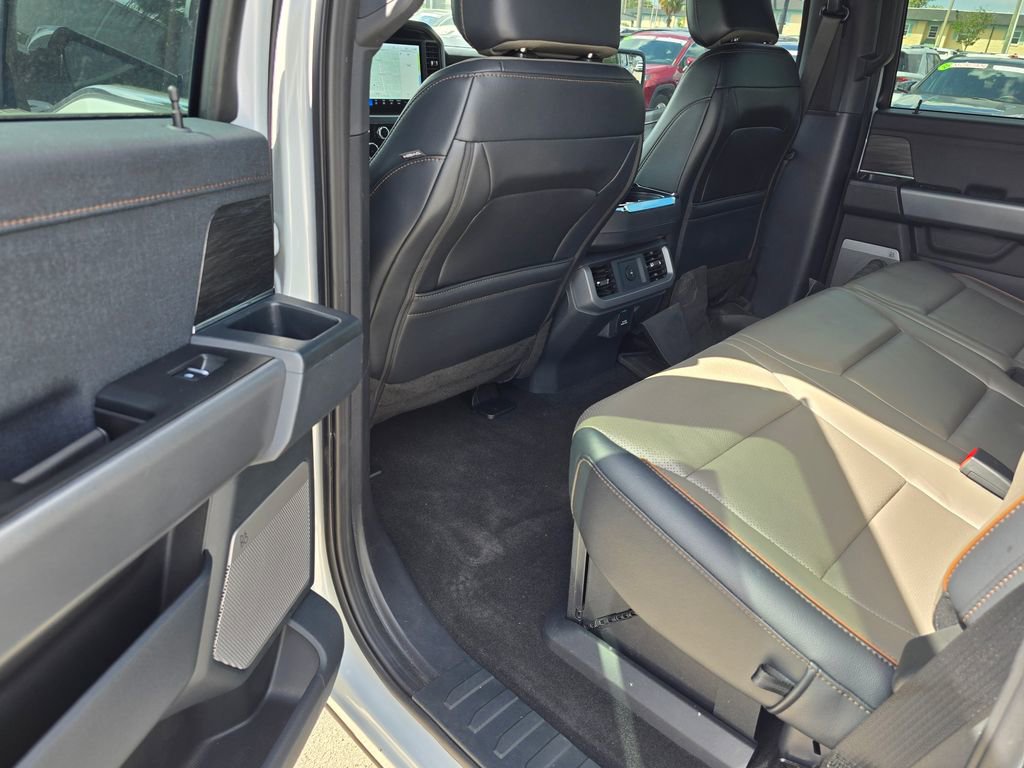 Used 2025 Ford F150 Lariat w/ FX4 Off-Road Package image 33