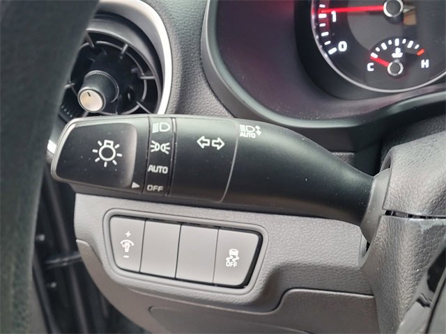 Used 2023 Kia Forte LXS image 15