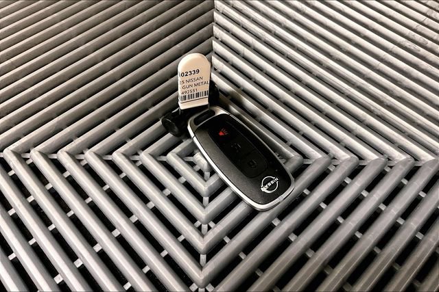 New 2025 Nissan Kicks Play S image 13