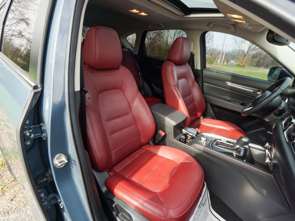 Used 2021 MAZDA CX-5 Carbon Edition image 29