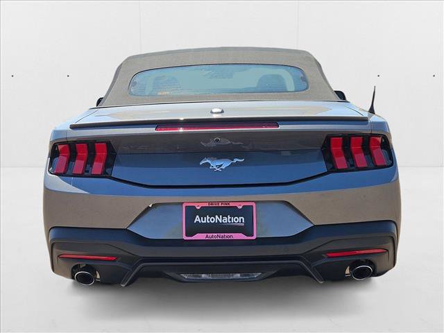Used 2025 Ford Mustang Premium image 7