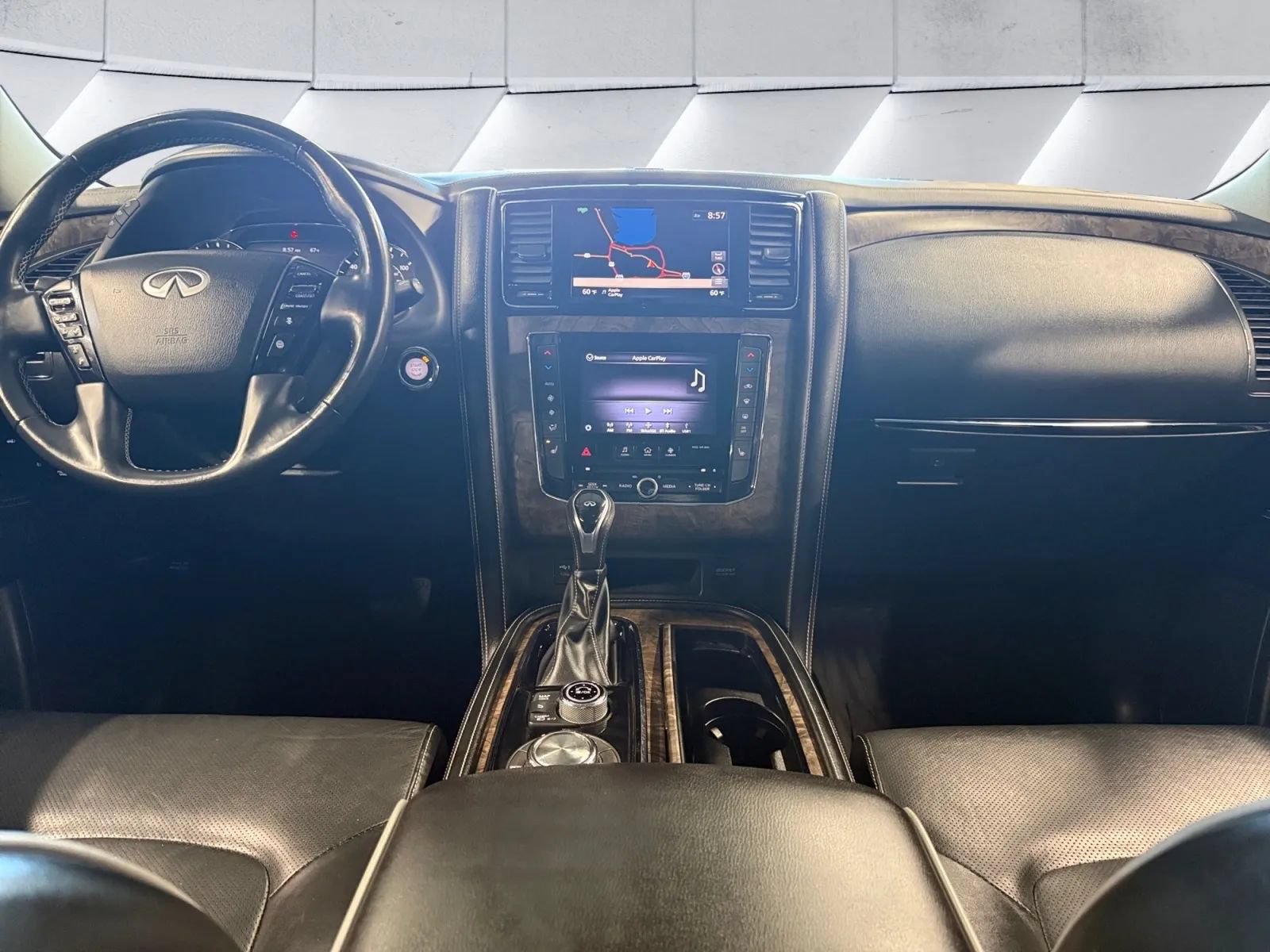 Used 2021 INFINITI QX80 Premium Select w/ All-Season Package AWD/4WD image 10