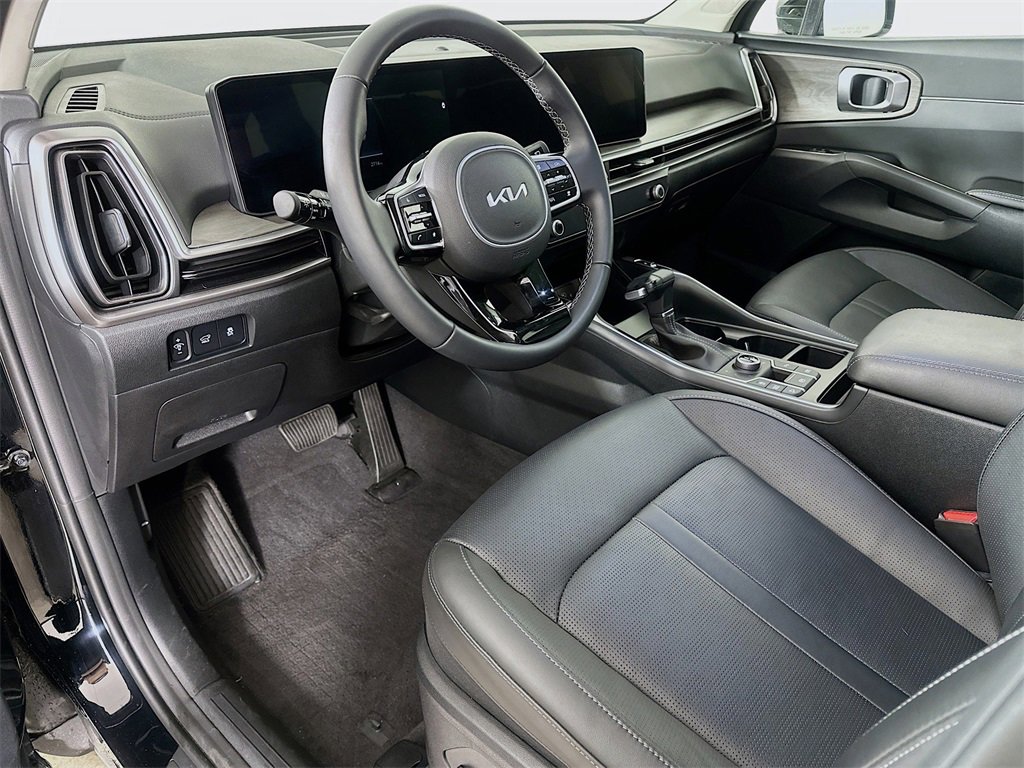 Certified 2025 Kia Sorento X-Line EX image 21