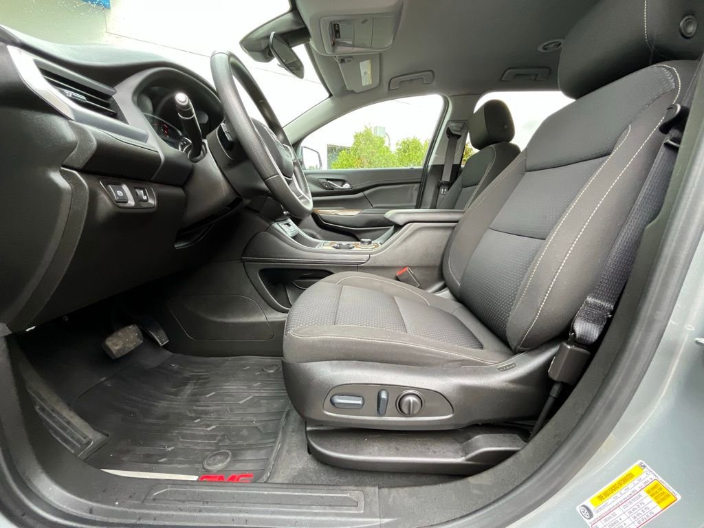 Certified 2023 GMC Acadia SLE w/ Driver Convenience Package image 11