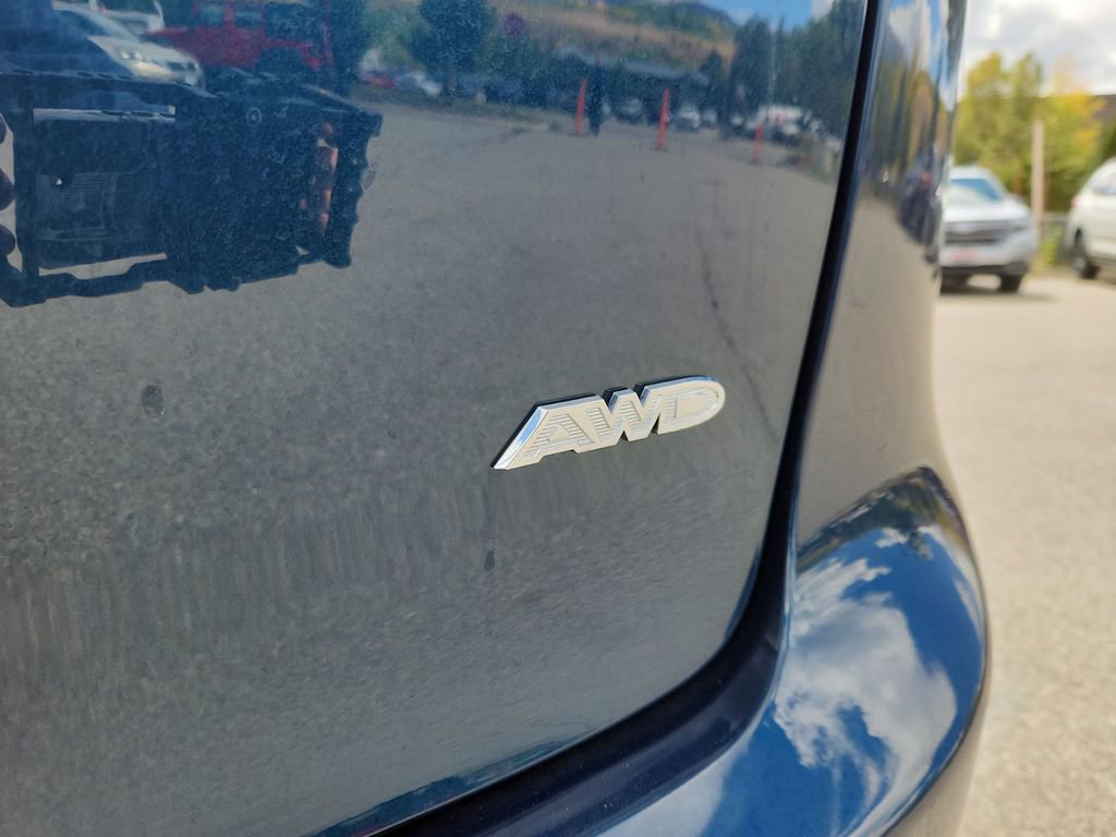 New 2025 Chrysler Pacifica Select w/ Uconnect Theater Family Group image 30