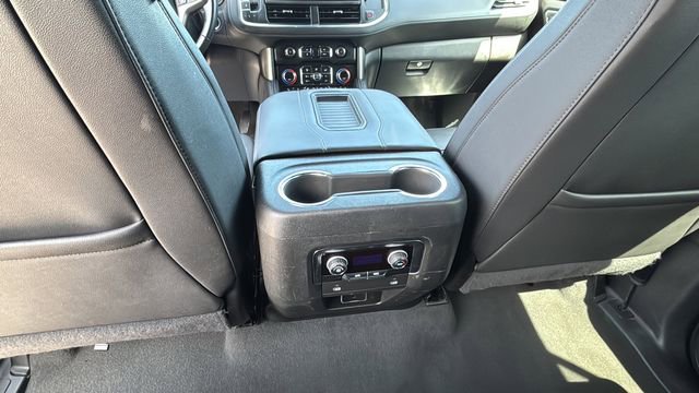Used 2024 Chevrolet Suburban LT RWD image 20