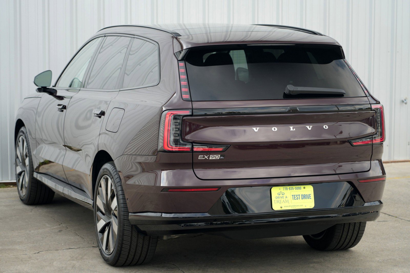 Used 2025 Volvo EX90 Ultra image 53