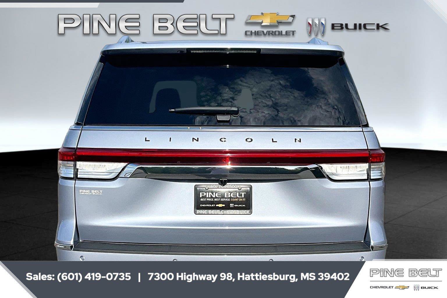Used 2024 Lincoln Navigator Black Label AWD/4WD image 4