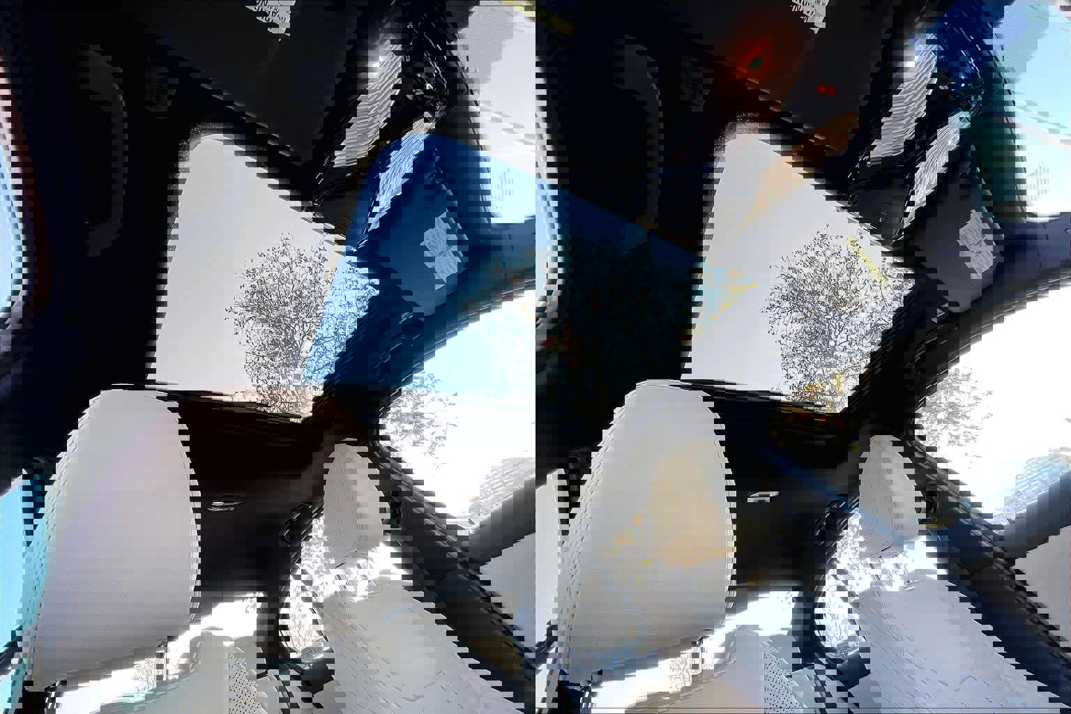 Certified 2025 BMW 330i Sedan w/ Premium Package image 23