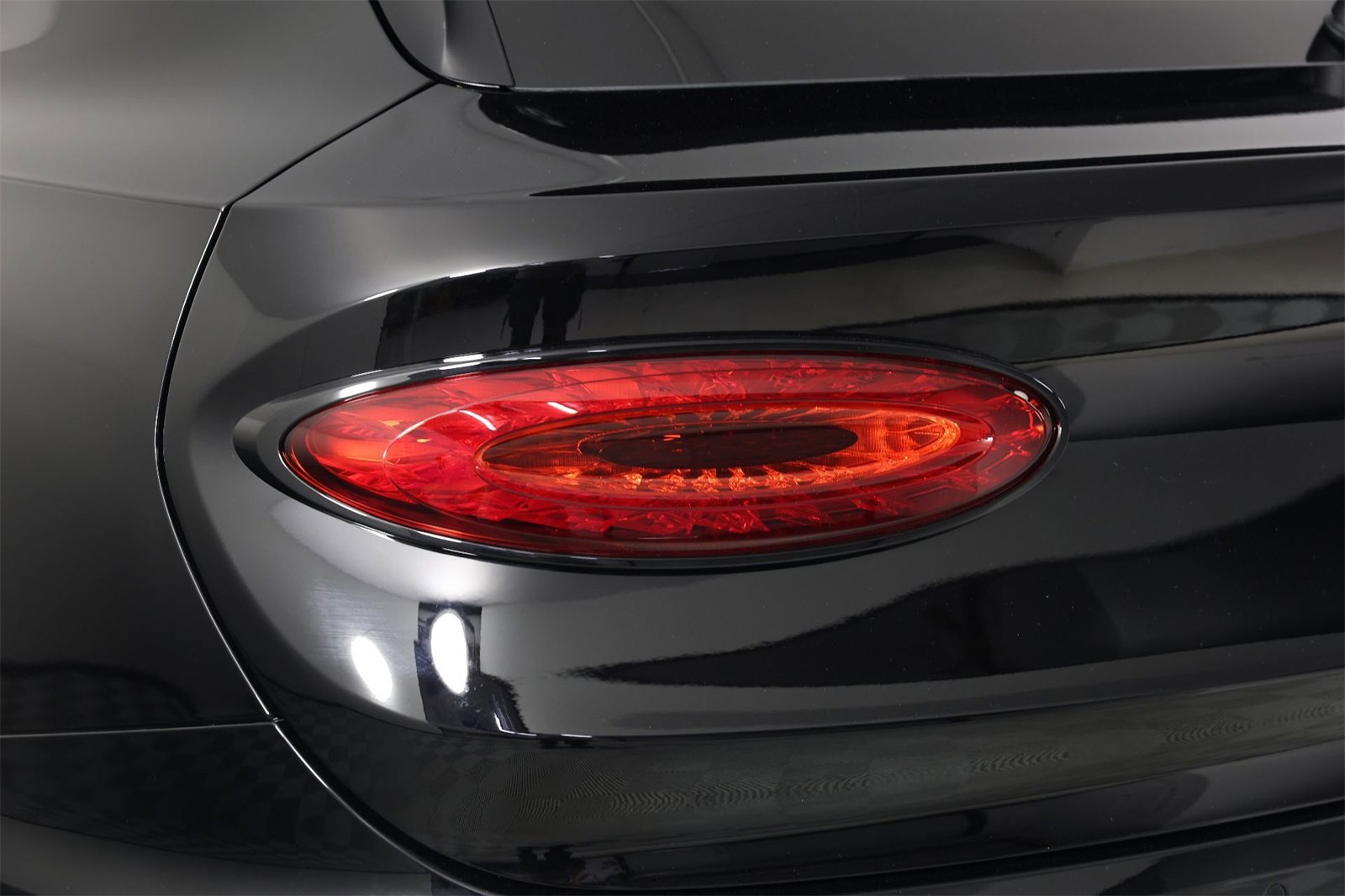 New 2025 Bentley Bentayga image 14