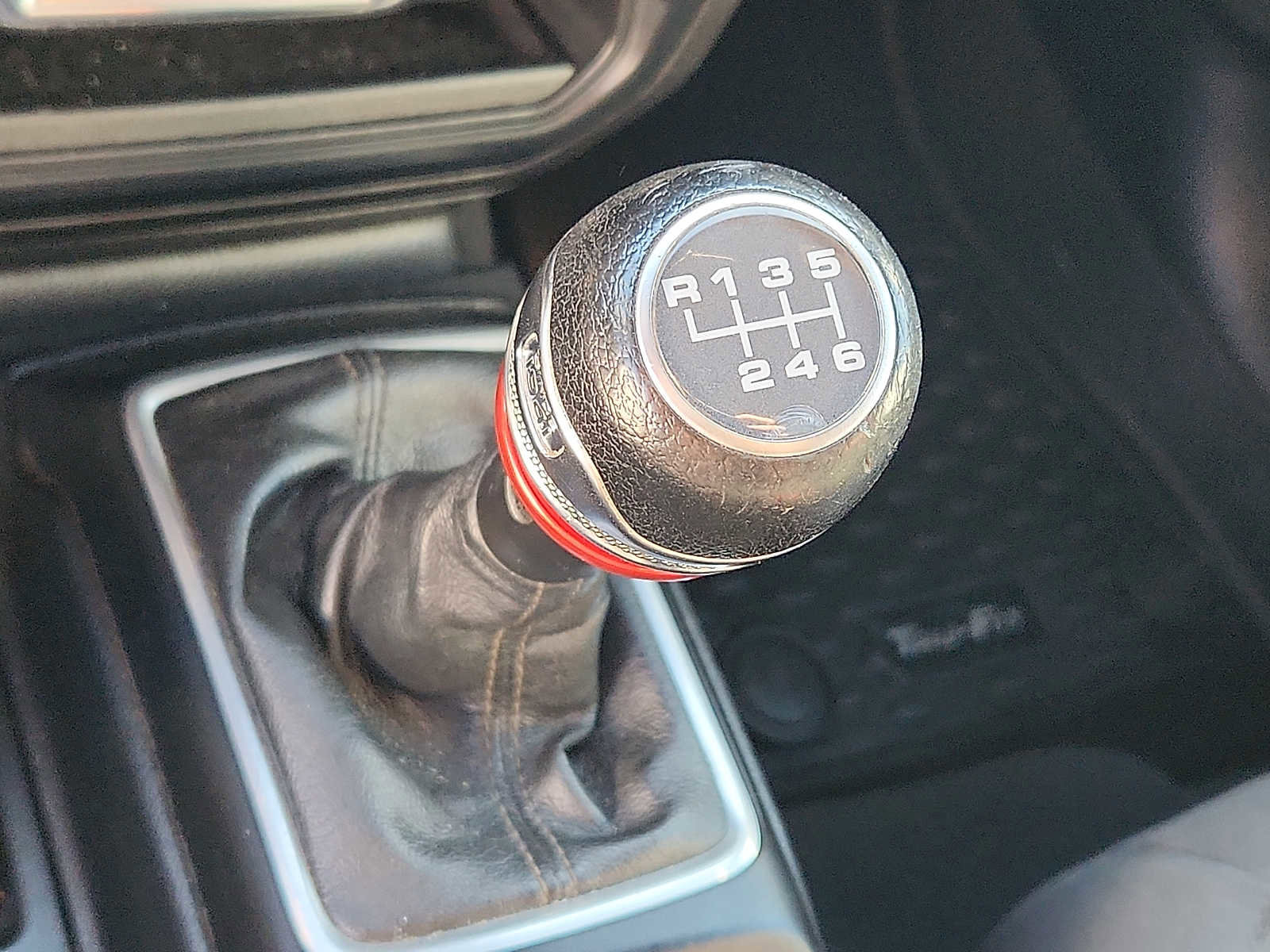 Used 2019 Jeep Wrangler Sport image 14