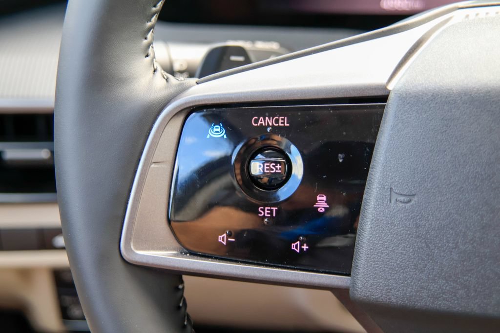 Certified 2025 Nissan Murano SV AWD/4WD image 12