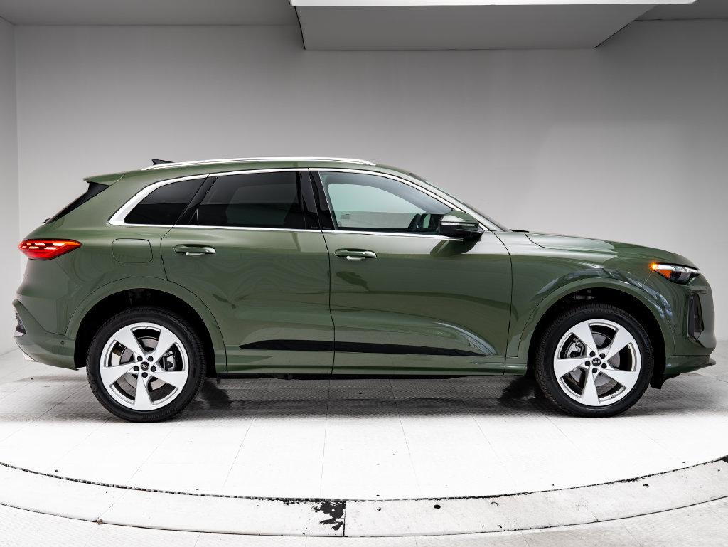 Certified 2025 Audi Q5 Premium Plus w/ Premium Plus AWD/4WD image 27
