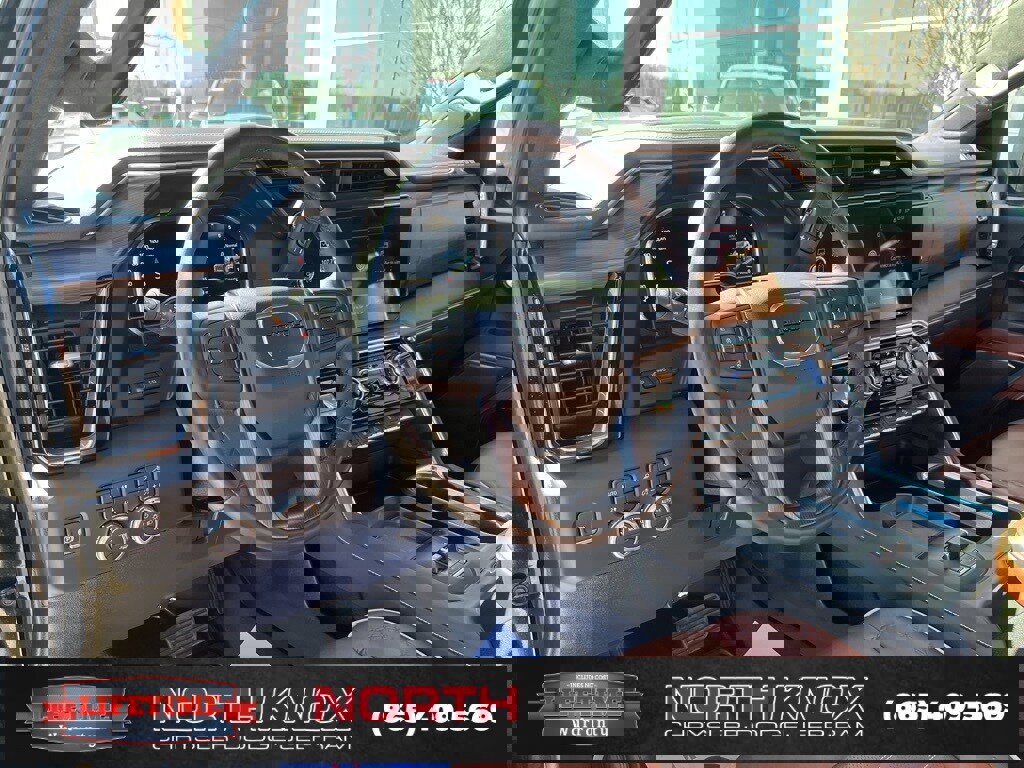 Used 2025 GMC Sierra 2500 Denali Ultimate image 6