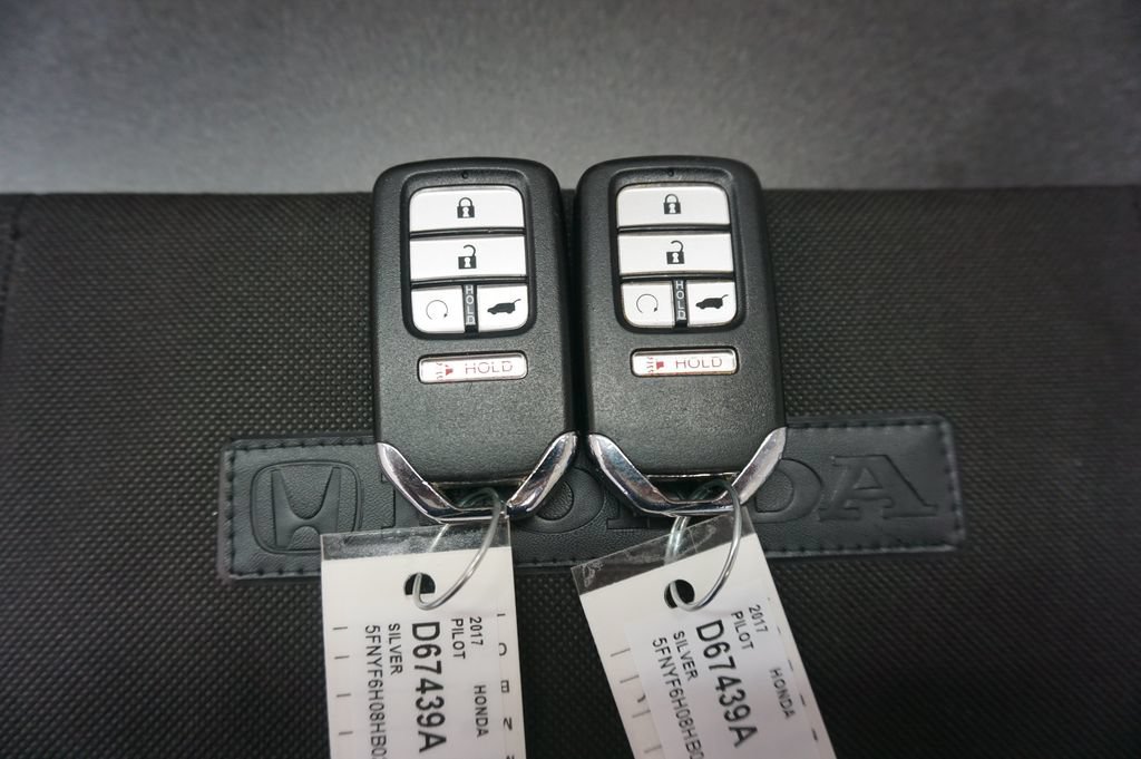 Used 2017 Honda Pilot Elite image 20