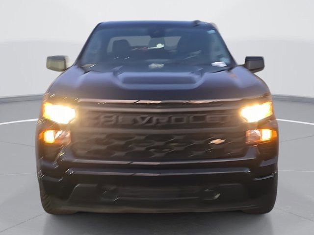 Used 2023 Chevrolet Silverado 1500 Custom image 8
