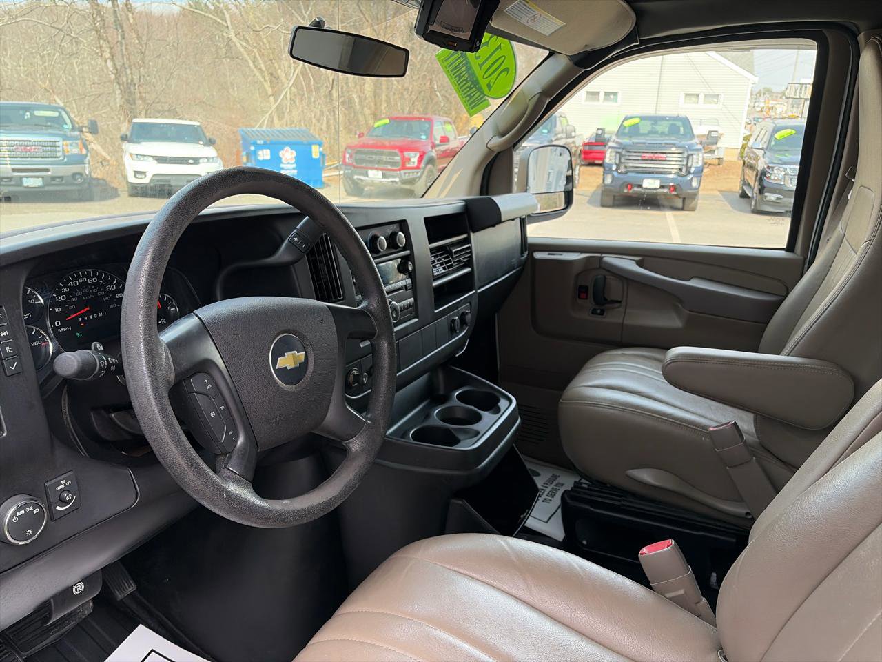 Used 2013 Chevrolet Express 3500 RWD image 12