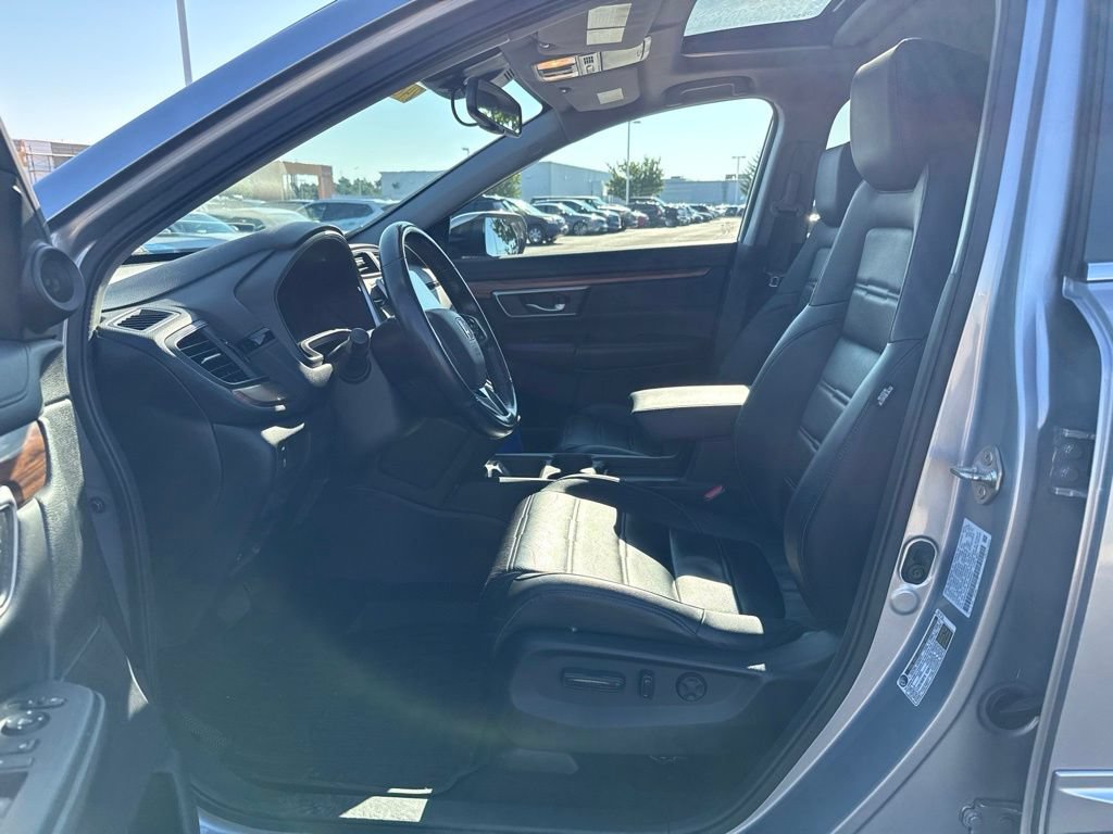 Used 2019 Honda CR-V Touring image 16
