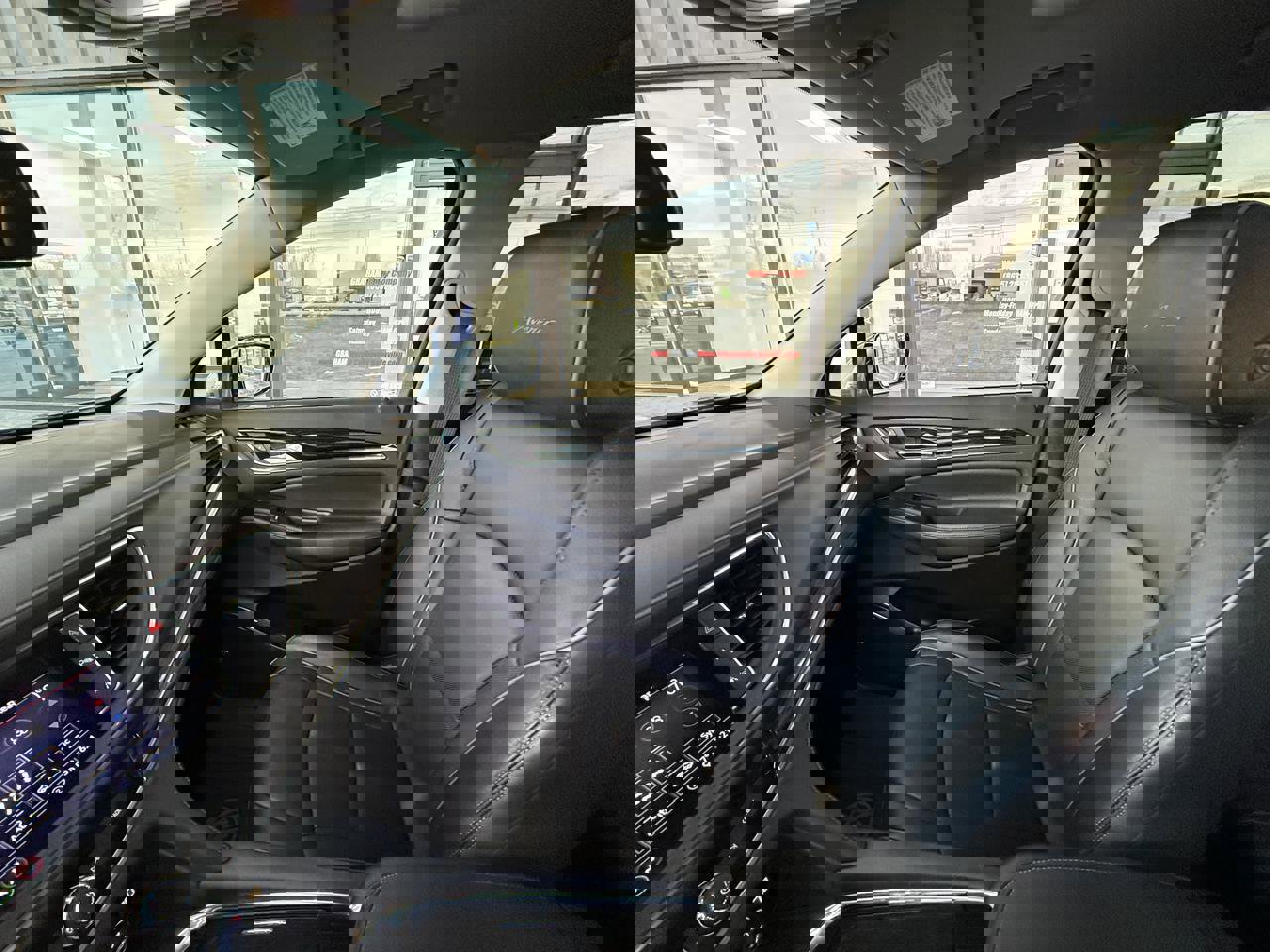 Used 2021 Buick Enclave Avenir w/ Avenir Technology Package image 30