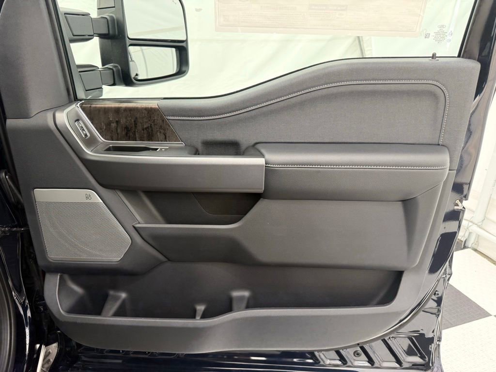 New 2025 Ford F250 Lariat w/ Lariat Ultimate Package AWD/4WD image 18