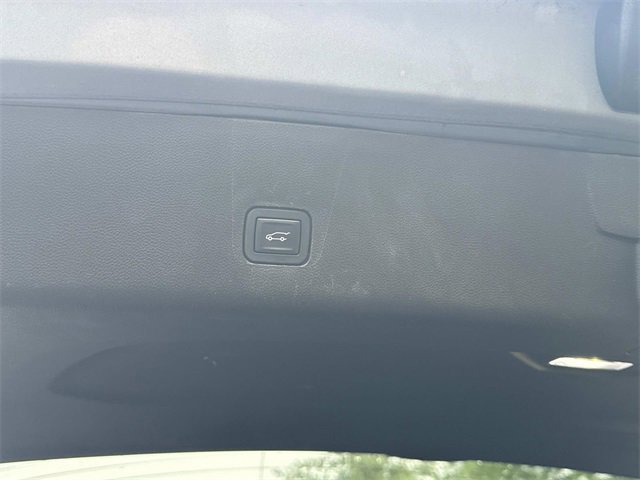 Used 2019 Chevrolet Traverse LT w/ LT Premium Package image 14