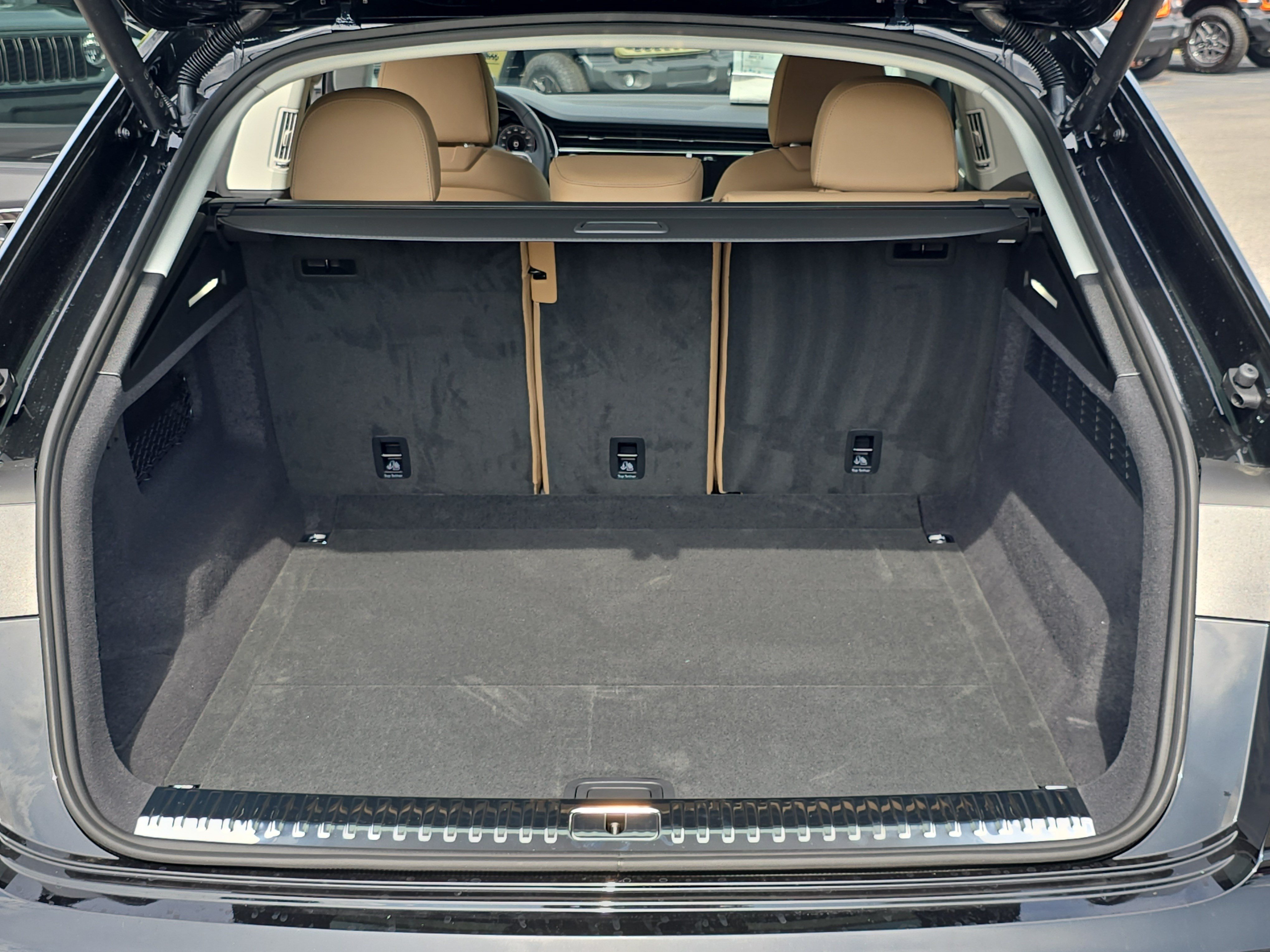 New 2027 Audi Q8 Prestige AWD/4WD image 12
