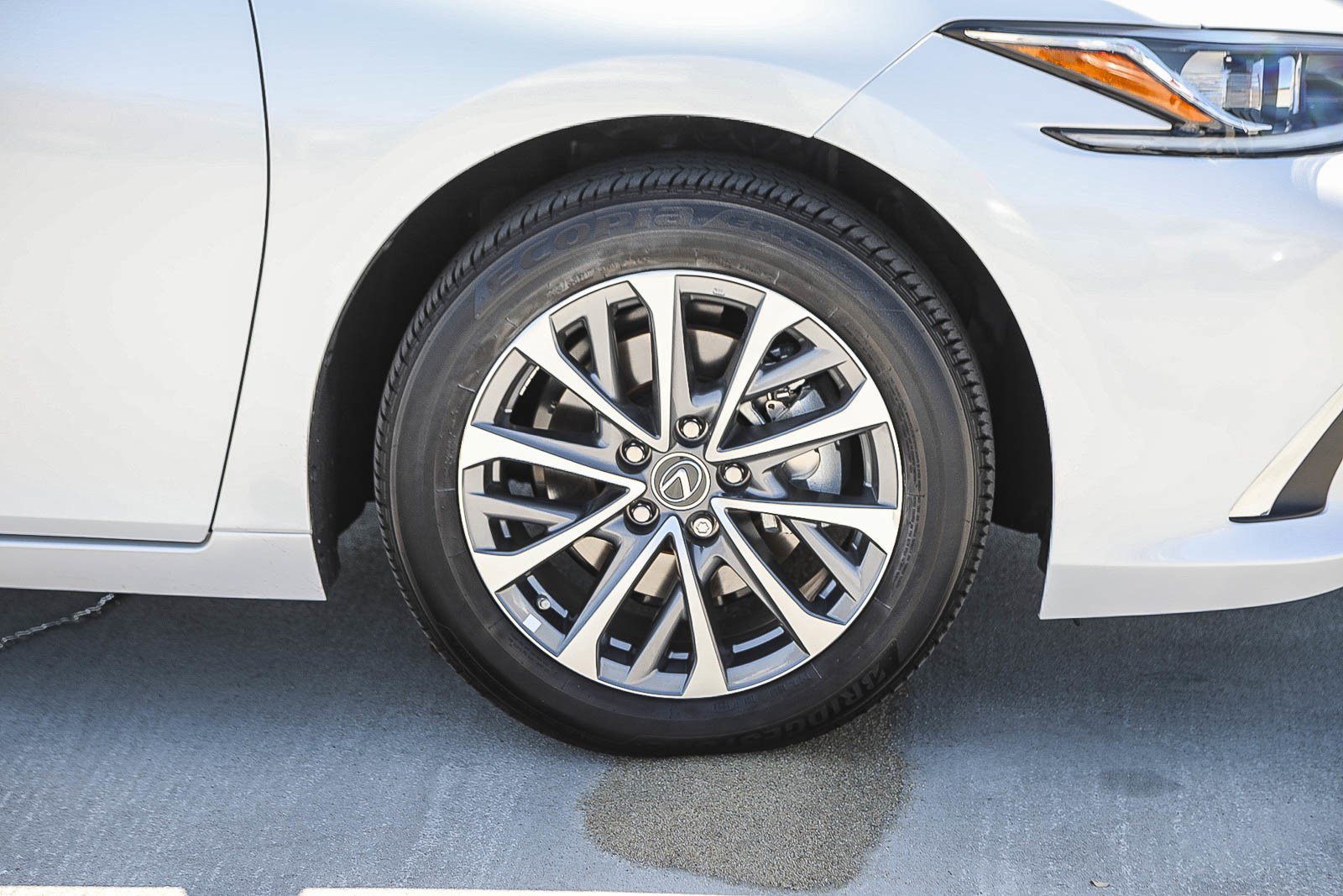 Used 2025 Lexus ES 350 FWD image 10
