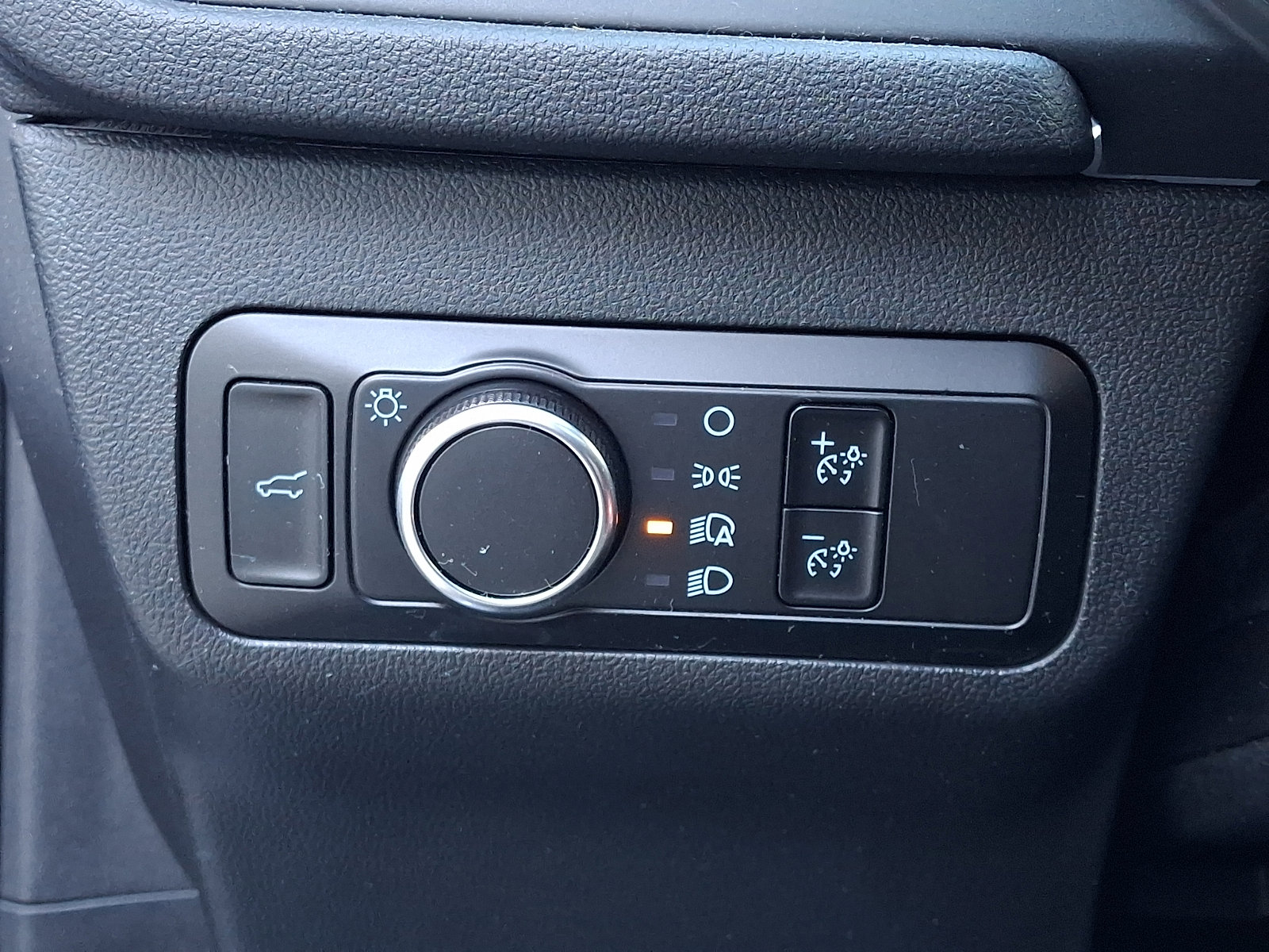 Certified 2022 Ford Escape SE w/ SE Sport Appearance Package AWD/4WD image 27