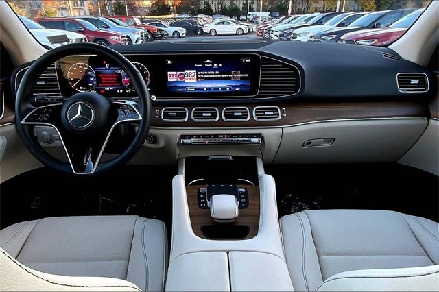Used 2025 Mercedes-Benz GLE 350 4MATIC image 12