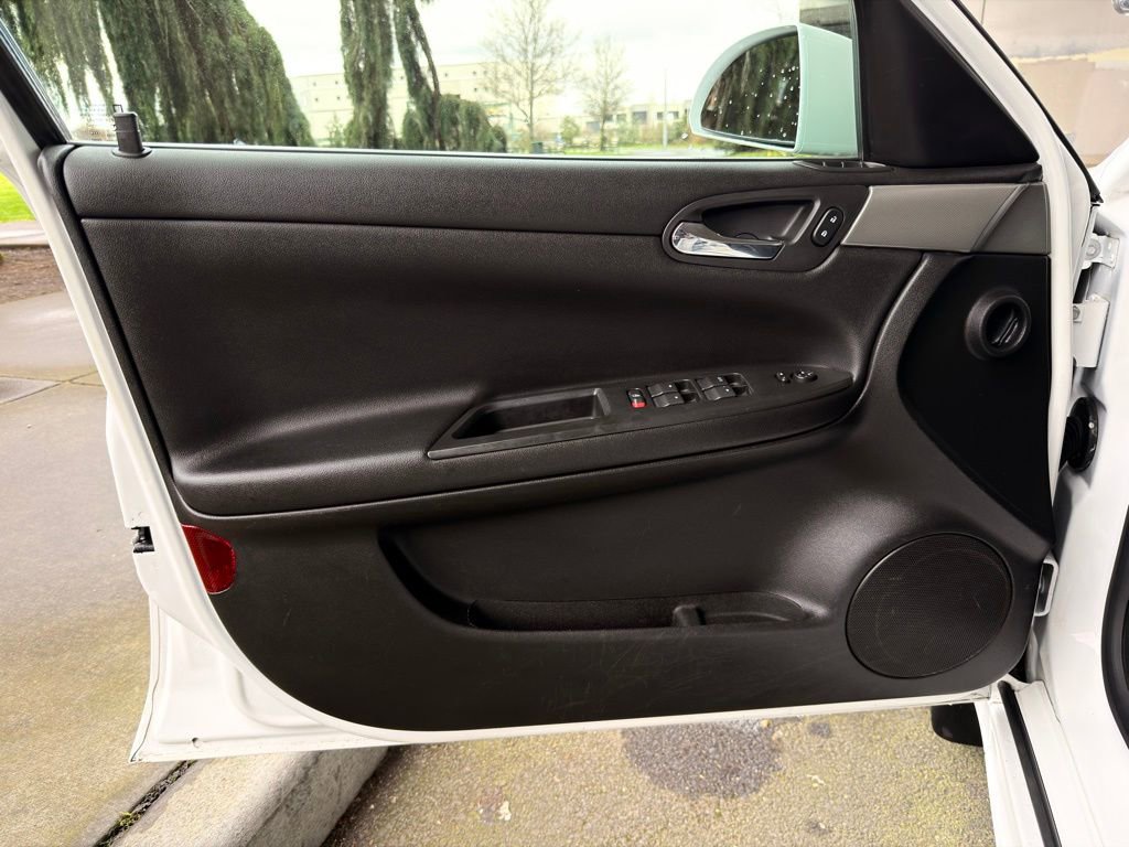 Used 2014 Chevrolet Impala Police image 18