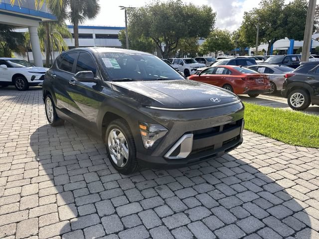 Used 2024 Hyundai Kona SE FWD image 17