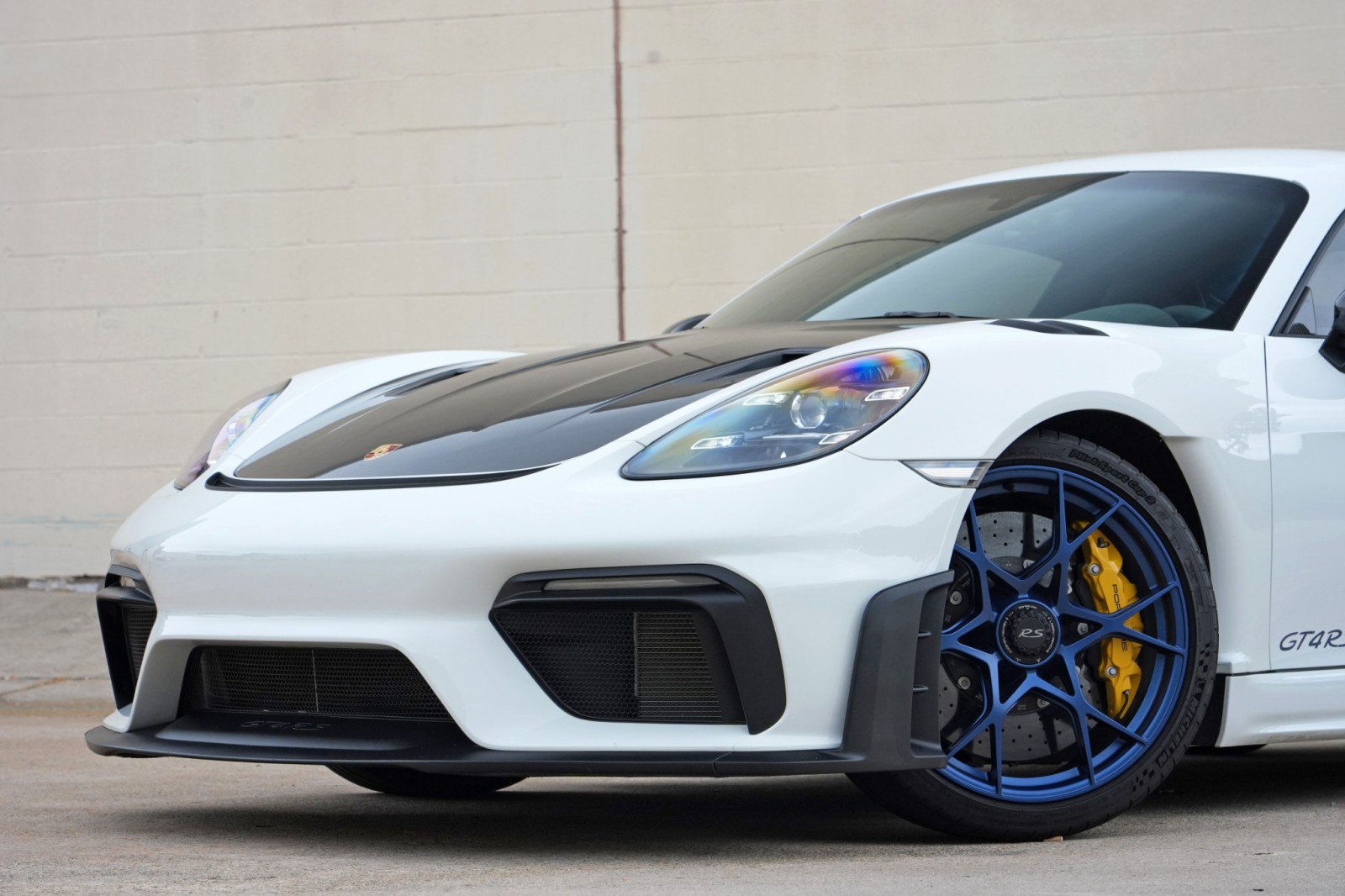 Used 2024 Porsche 718 Cayman GT4 RS w/ Weissach Package RWD image 56