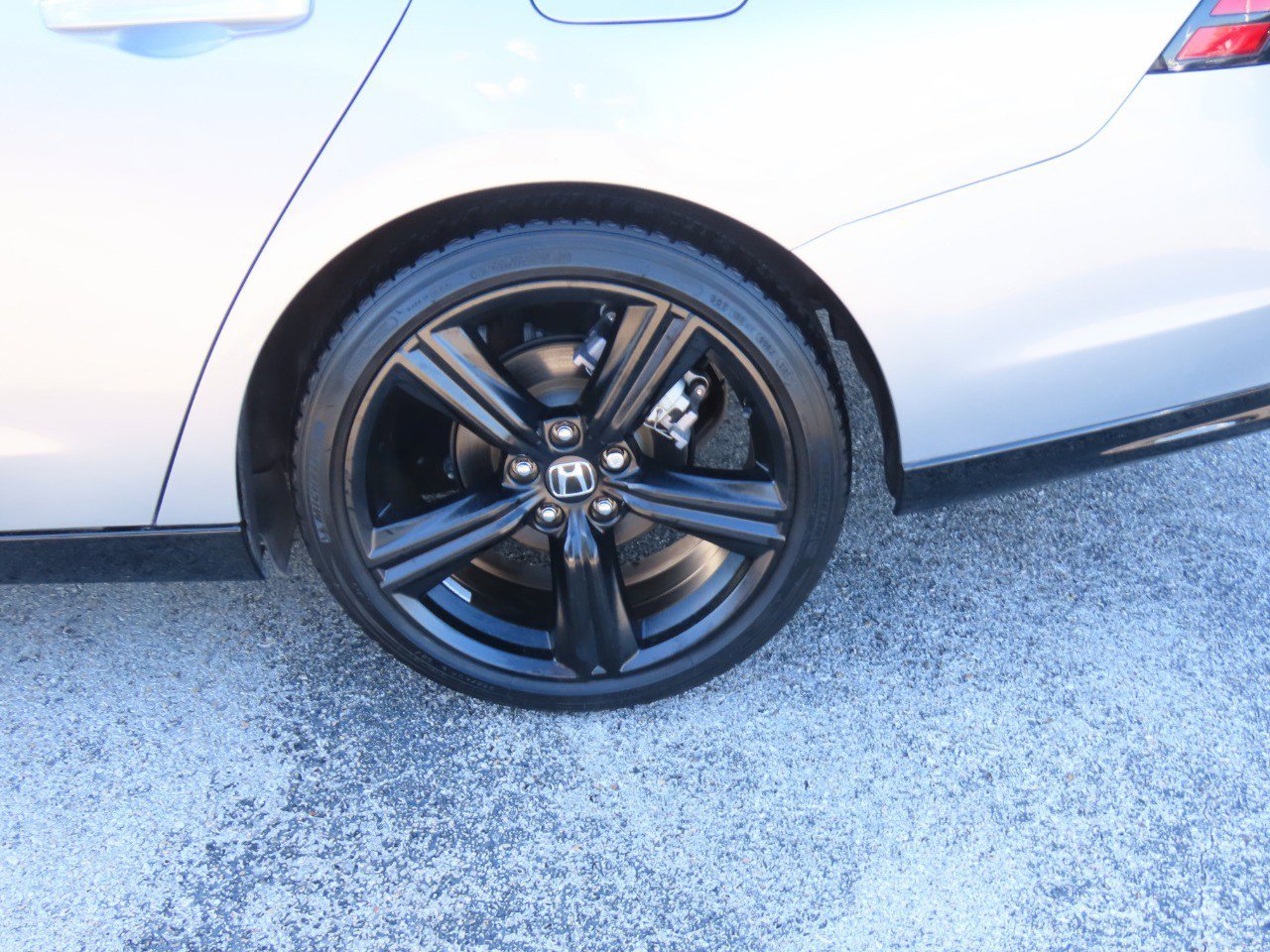 Used 2024 Honda Accord Sport image 17