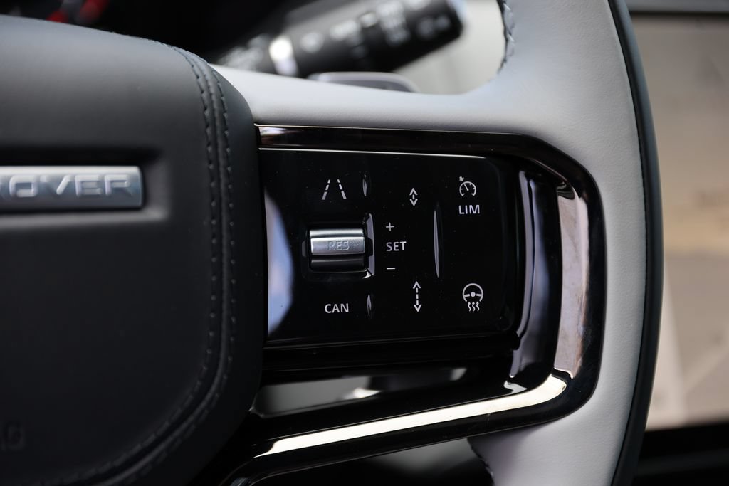 New 2026 Land Rover Range Rover Velar Dynamic SE AWD/4WD image 21