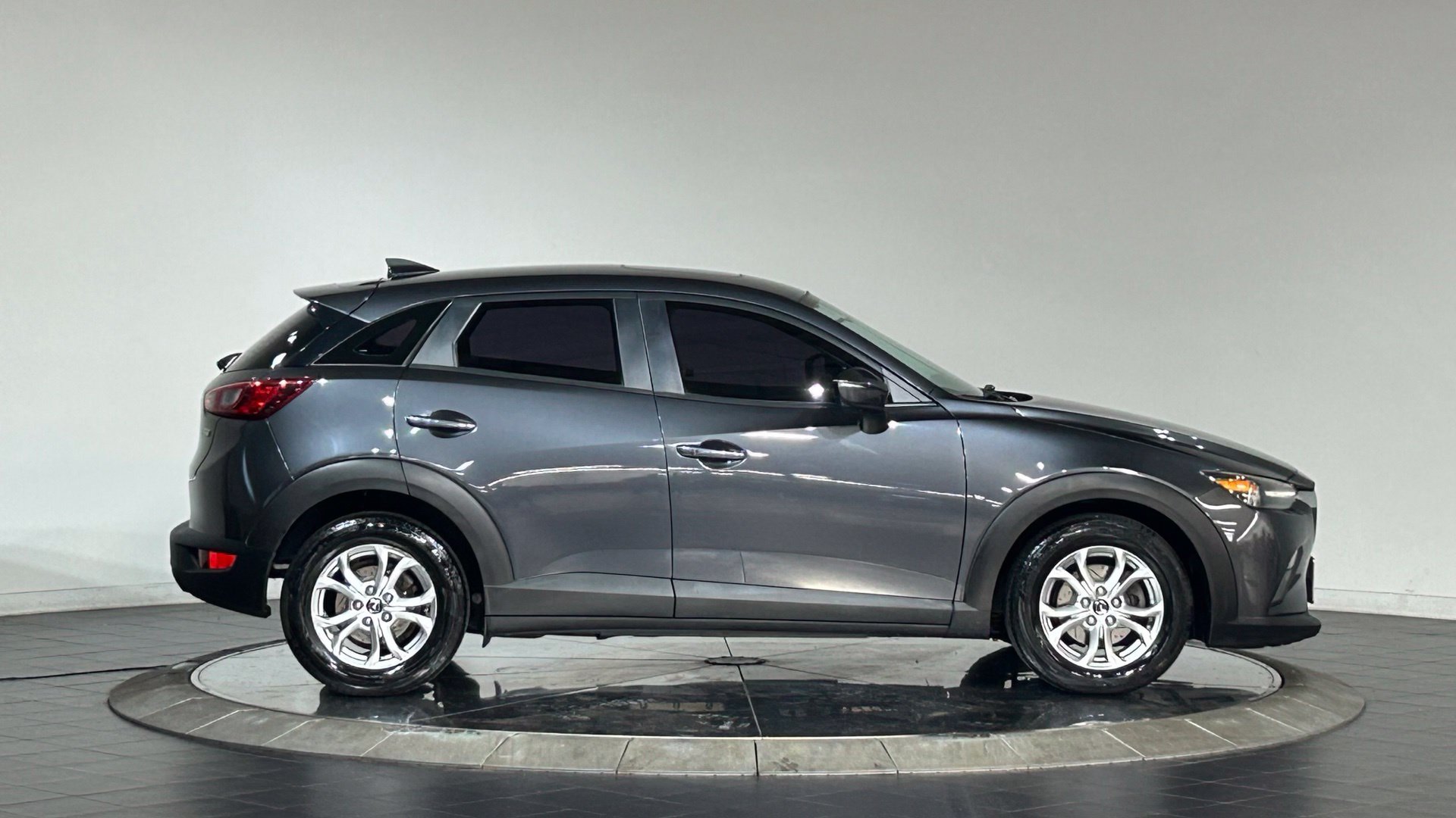 Used 2016 MAZDA CX-3 Touring w/ Premium Package AWD/4WD image 11