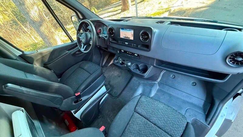 Used 2019 Mercedes-Benz Sprinter 144 image 14