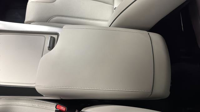 Used 2025 Hyundai Palisade Calligraphy image 20