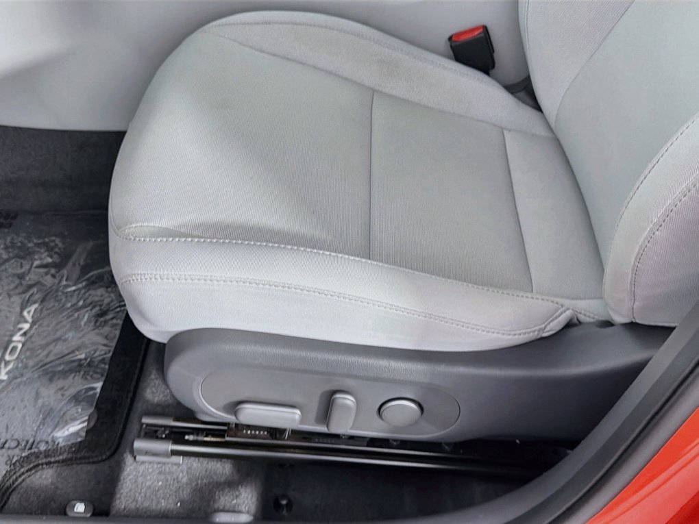 Used 2024 Hyundai Kona SEL FWD image 24