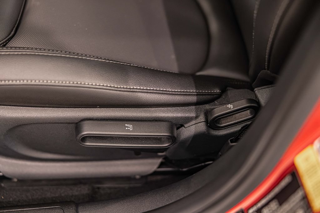 Used 2018 MINI Cooper Clubman ALL4 AWD/4WD image 21