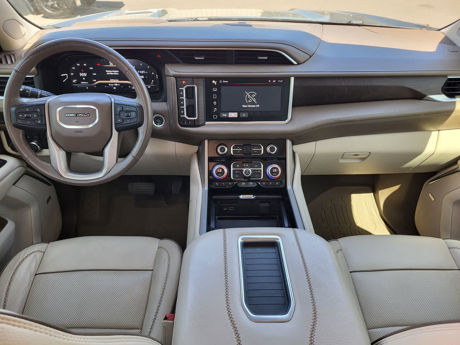 Used 2022 GMC Yukon Denali w/ Denali Premium Package AWD/4WD image 27