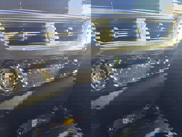 Certified 2025 Lexus UX 300h FWD image 30