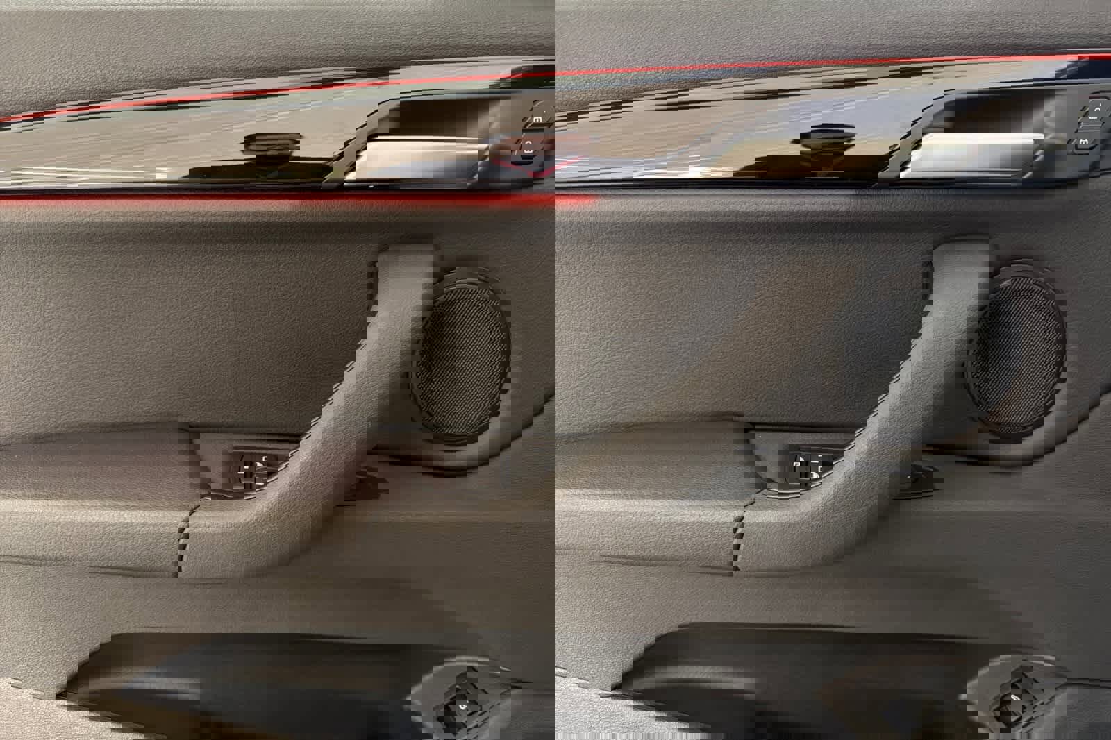 Used 2021 BMW X1 xDrive28i w/ Convenience Package image 12