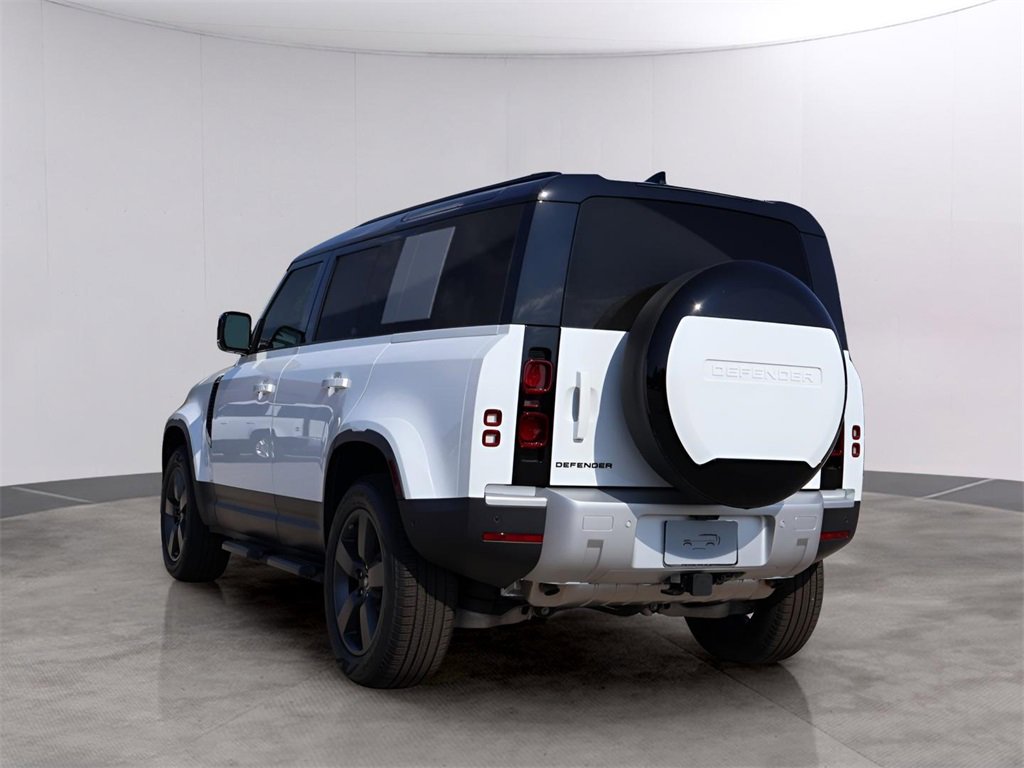 New 2025 Land Rover Defender 110 S image 7