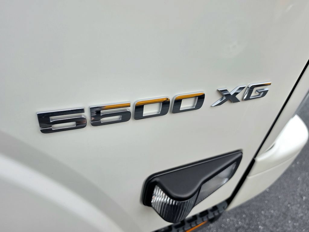 Used 2024 Chevrolet Low Cab Forward 5500XG RWD image 36