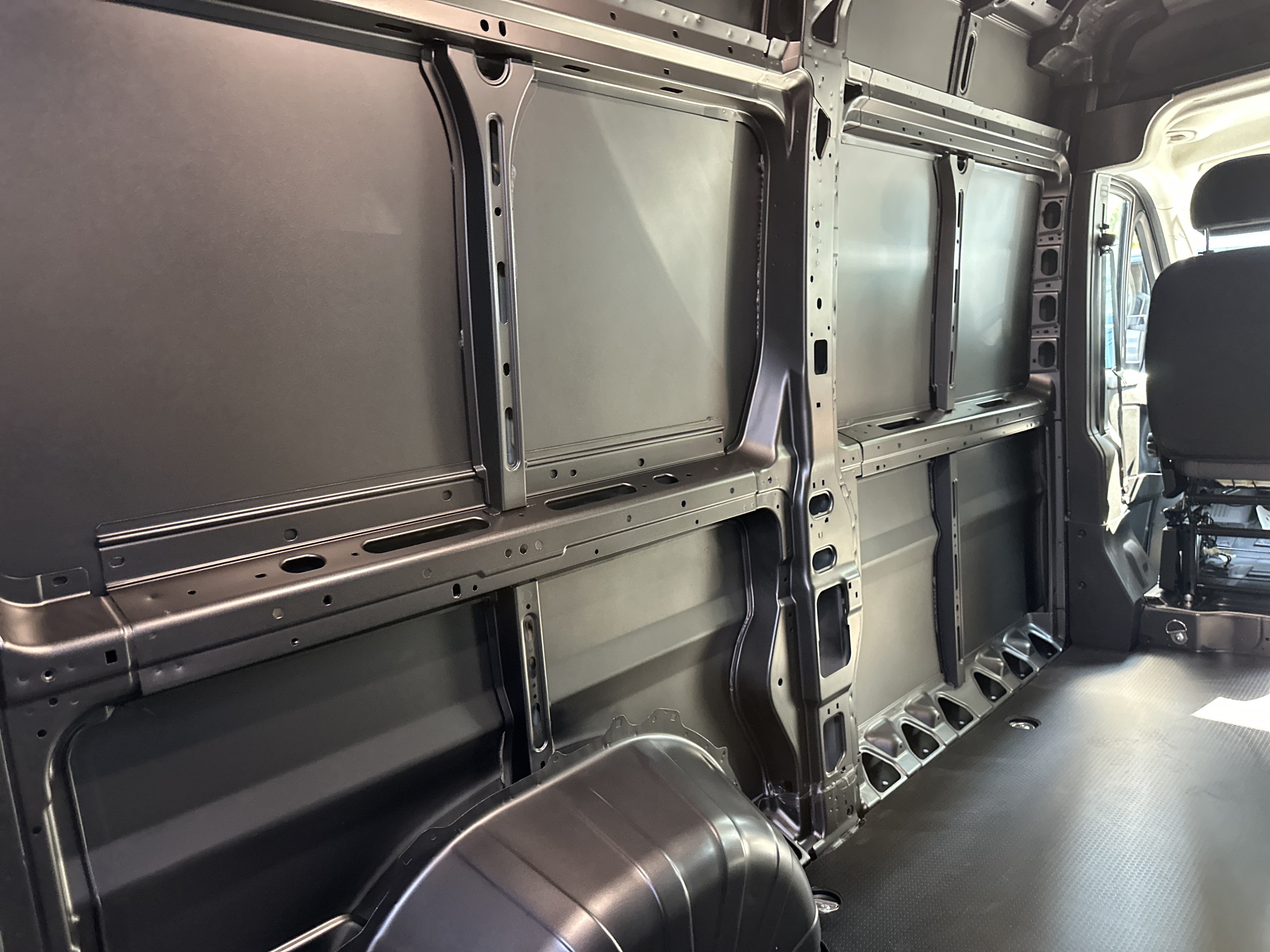 New 2026 RAM ProMaster 2500 w/ Premium Convenience Group FWD image 17