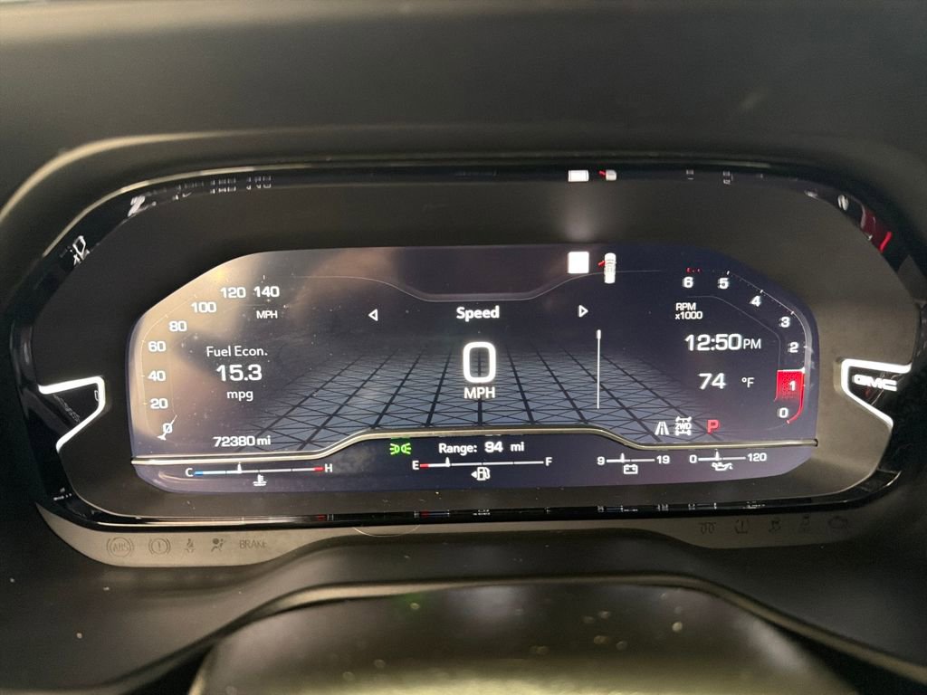 Used 2022 GMC Yukon Denali w/ Denali Premium Package image 23