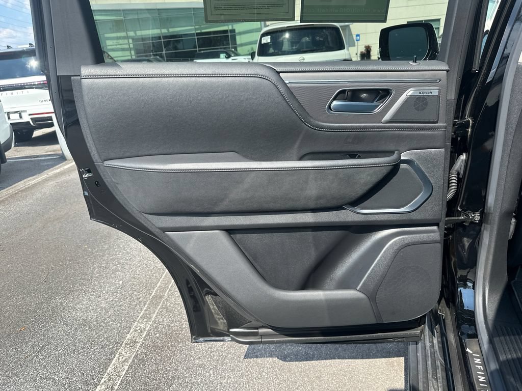 Used 2025 INFINITI QX80 Luxe w/ Cargo Package AWD/4WD image 18